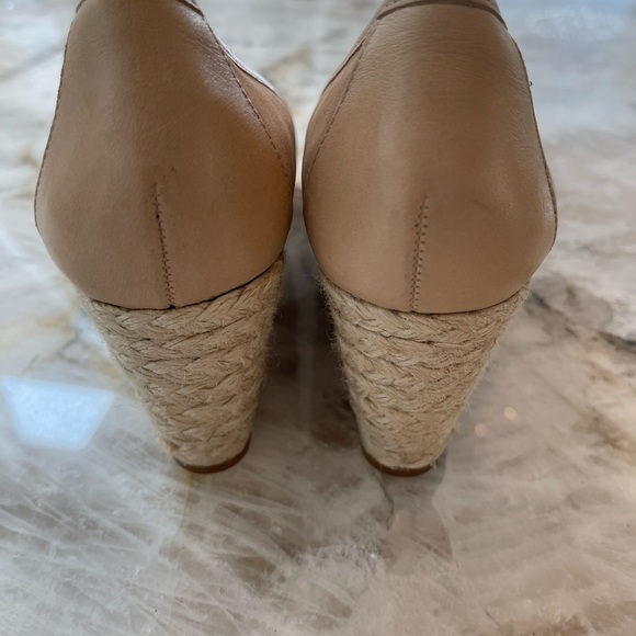 Nurture Leather Wedges.  Like New Condition.  Size 7.5M - Picture 4 of 5